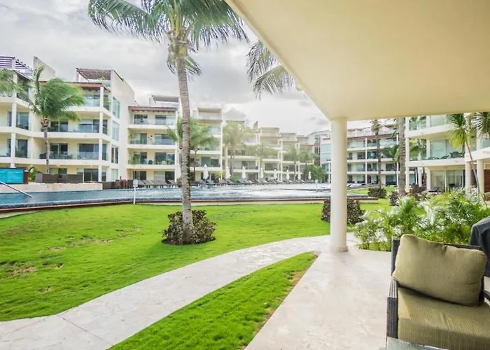 The Elements Beachfront * Playa del Carmen